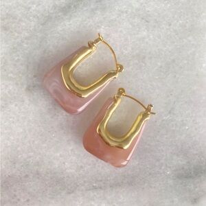 Anthropologie Milan Pink And Gold Drop Trendy U shaped Geometric Hoops